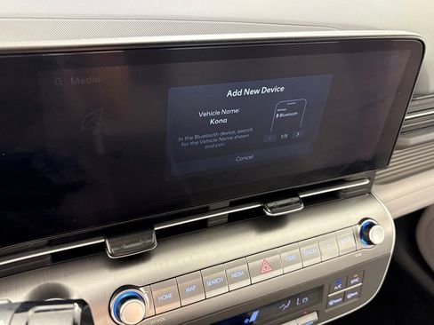 Used 2025 Hyundai Kona SEL FWD image 32