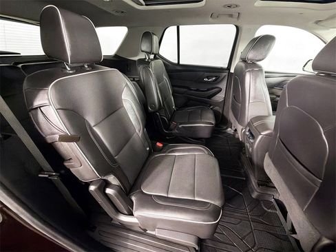 Used 2020 Chevrolet Traverse High Country image 27