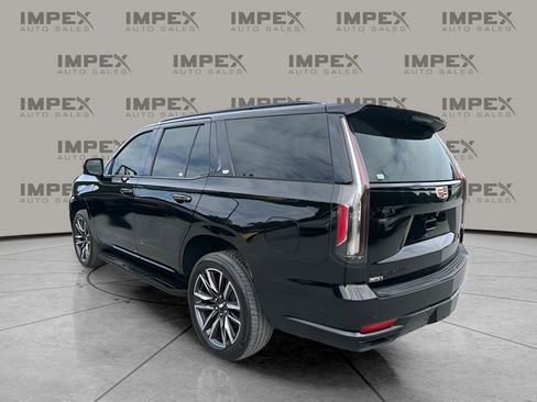 Used 2022 Cadillac Escalade Sport AWD/4WD image 3
