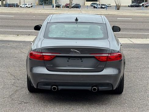 Used 2016 Jaguar XF R-Sport image 3