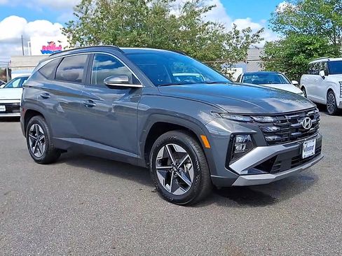 Used 2025 Hyundai Tucson SEL image 2