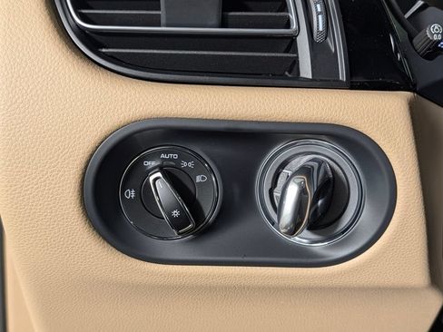 New 2026 Porsche Macan S AWD/4WD image 35