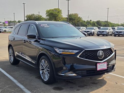 Used 2023 Acura MDX SH-AWD w/ Advance Package image 3