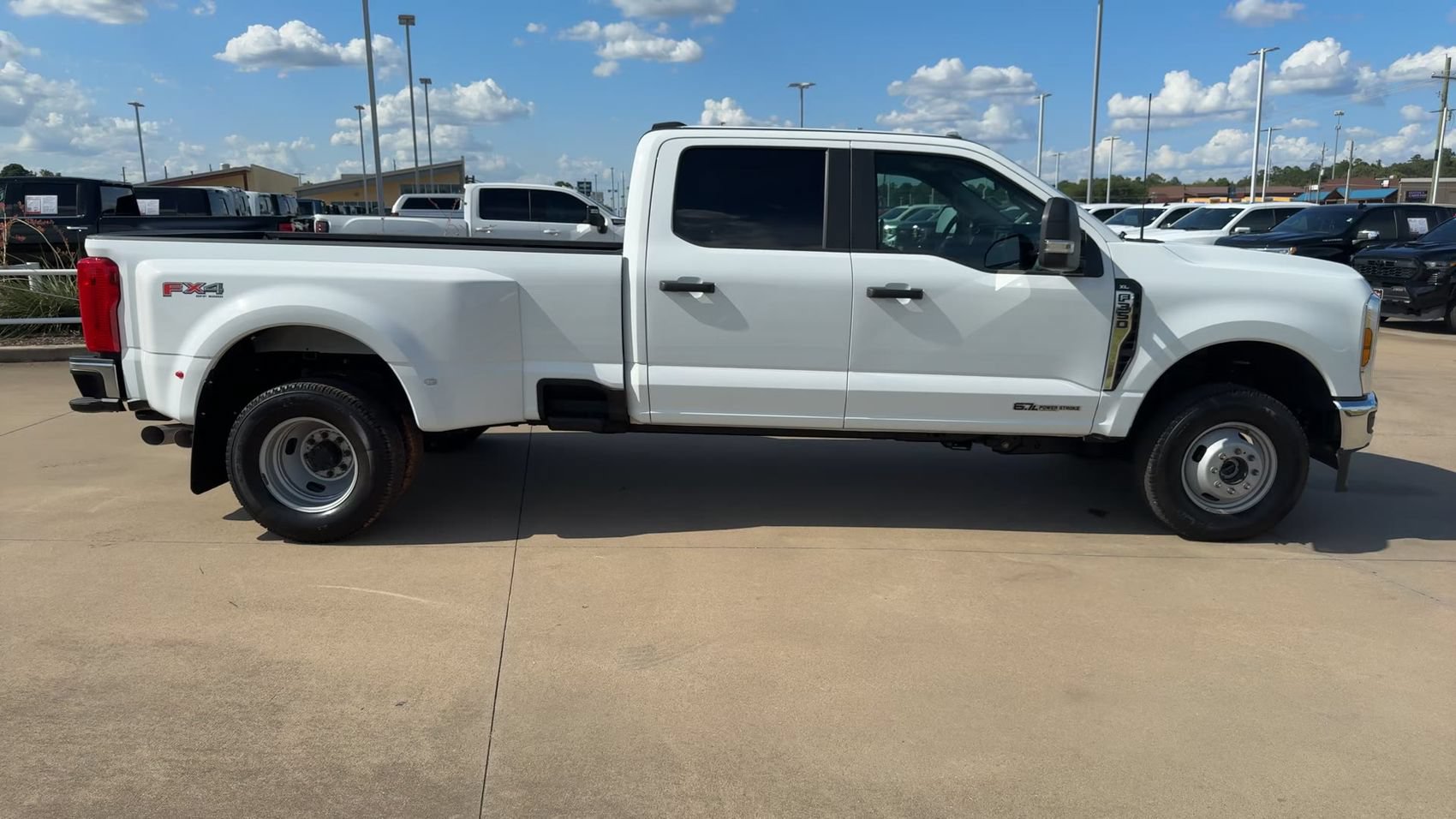 Used 2025 Ford F350 XL AWD/4WD image 2
