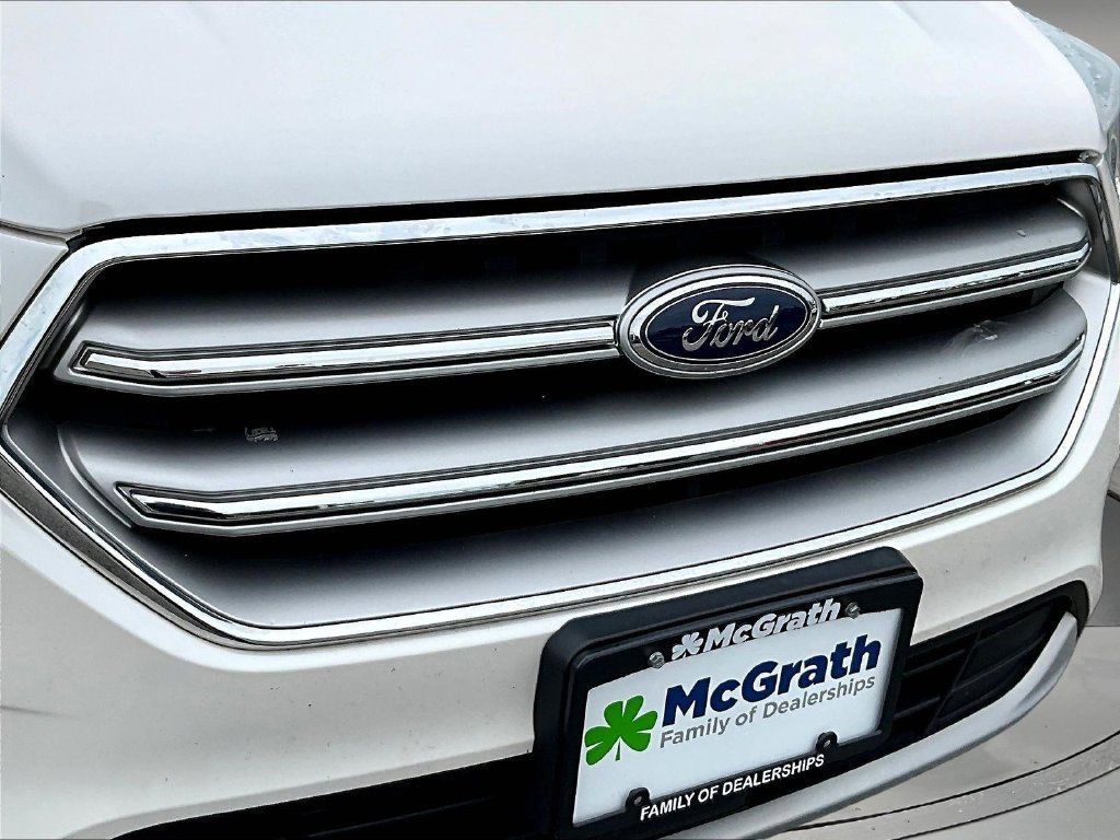 Used 2017 Ford Escape Titanium AWD/4WD image 36