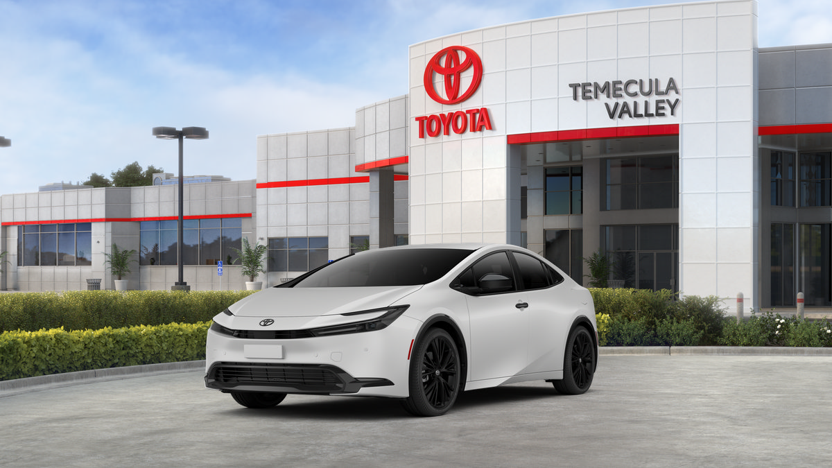 New 2027 Toyota Prius FWD image 1