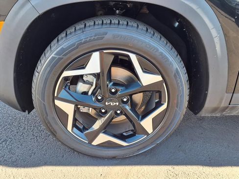 Used 2024 Kia Seltos EX image 13