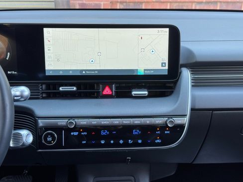 Used 2025 Hyundai Ioniq 5 SEL image 21