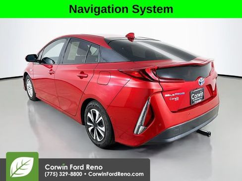 Used 2018 Toyota Prius Prime Advanced FWD image 5