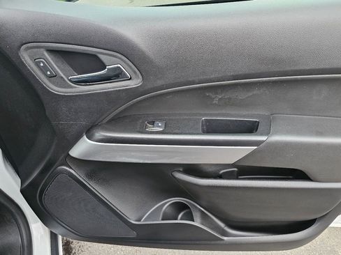 Used 2022 Chevrolet Colorado LT w/ Fleet Safety Package image 15