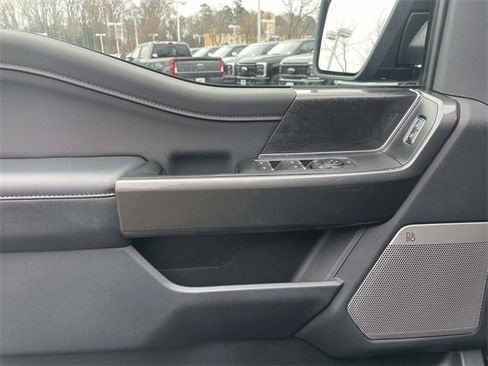 Used 2022 Ford F150 XLT w/ Equipment Group 302A High image 12