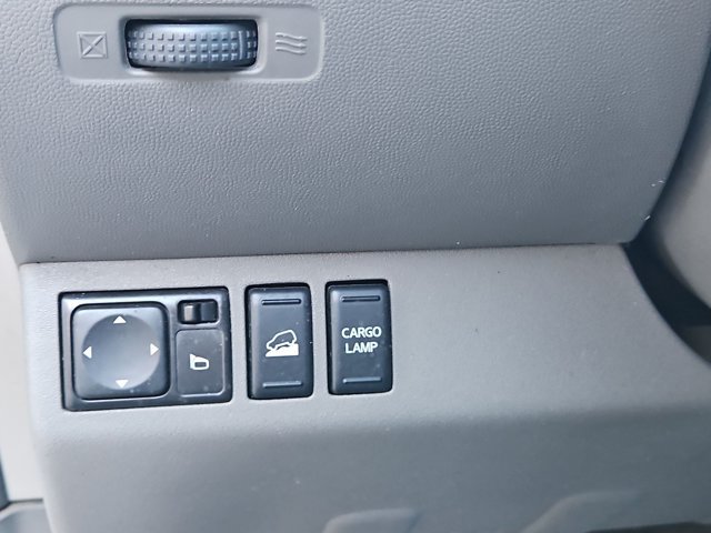 Used 2018 Nissan Frontier SV AWD/4WD image 16