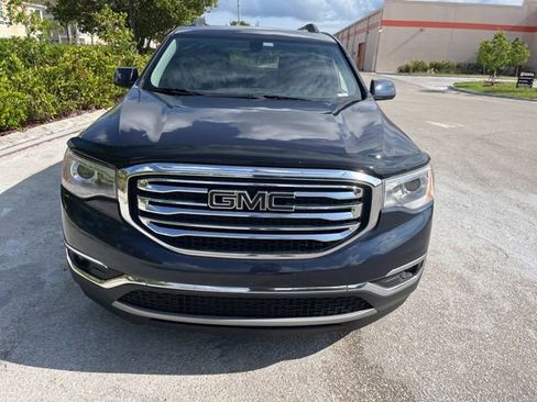 Certified 2018 GMC Acadia SLT FWD image 2