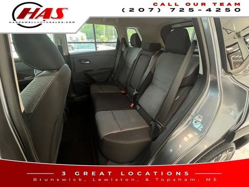 Used 2023 Nissan Rogue SV AWD/4WD image 12