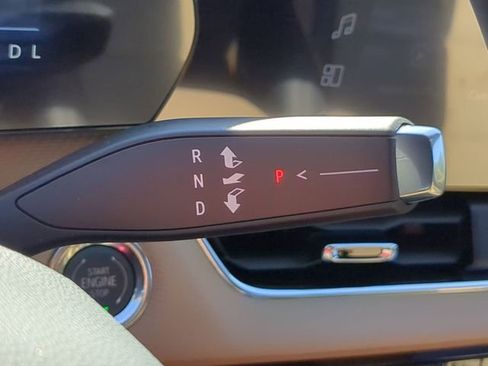 New 2026 Chevrolet Equinox ACTIV w/ Convenience Package III image 29