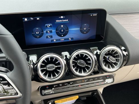 Certified 2026 Mercedes-Benz GLA 250 4MATIC image 19