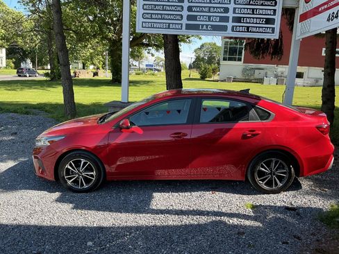 Used 2023 Kia Forte LXS FWD image 8