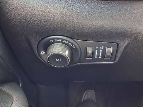 Used 2022 Jeep Compass Trailhawk w/ Trailhawk Elite Group AWD/4WD image 11