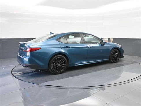 Certified 2025 Toyota Camry SE image 15