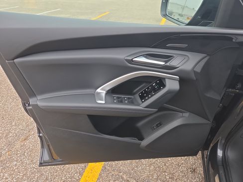 Certified 2025 Audi Q5 Premium Plus w/ Premium Plus image 5