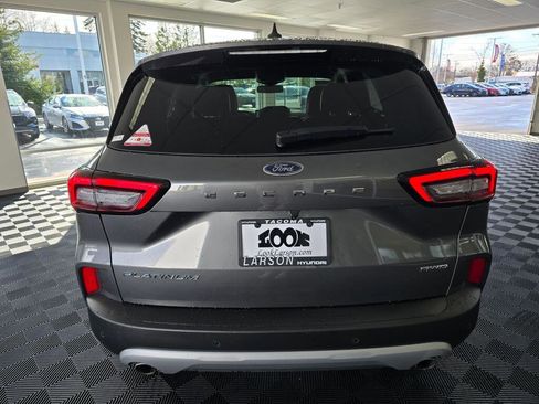 Used 2024 Ford Escape Platinum image 5