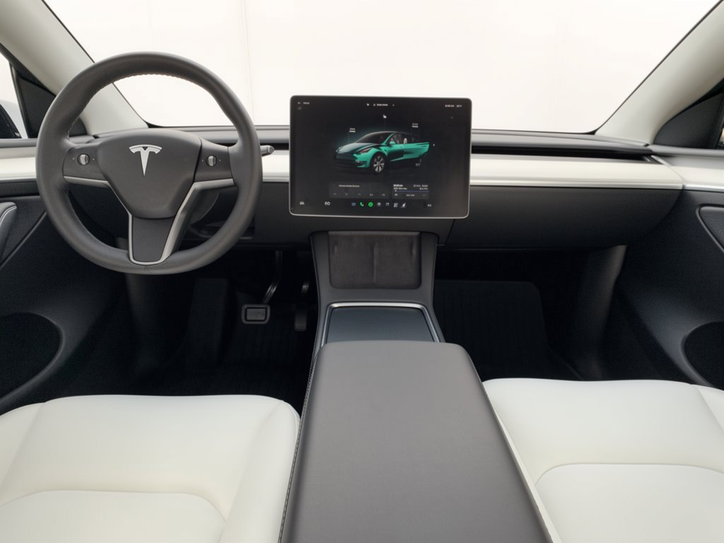 Used 2024 Tesla Model Y Long Range RWD image 17