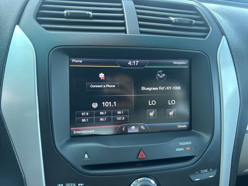 Used 2013 Ford Explorer XLT FWD image 26