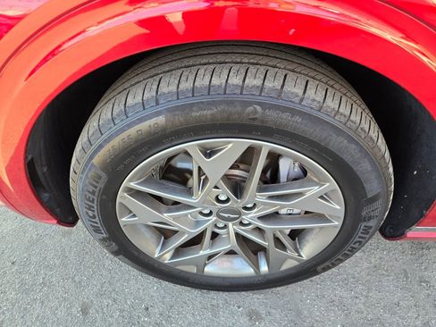 Used 2023 Genesis GV70 2.5T w/ Advanced Package image 34