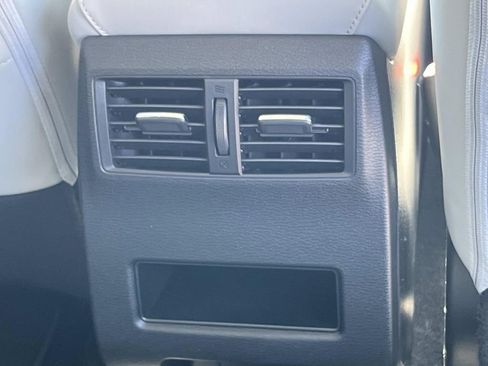 New 2026 Mitsubishi Outlander SE FWD image 15