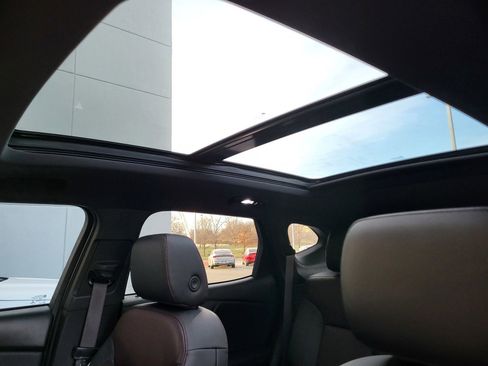 Used 2019 Chevrolet Blazer RS image 34