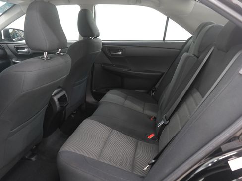 Used 2016 Toyota Camry LE image 13