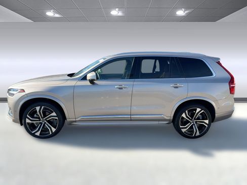 Certified 2024 Volvo XC90 B6 Ultimate w/ Protection Package Premier image 2