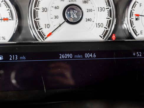 Used 2020 Rolls-Royce Wraith RWD image 48