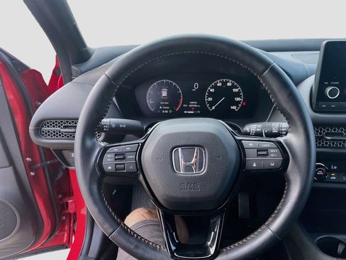 Used 2025 Honda HR-V Sport image 11