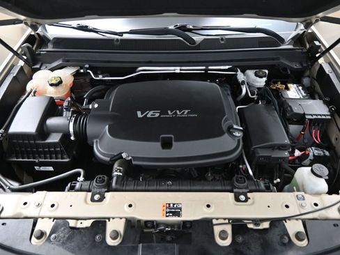 Used 2022 Chevrolet Colorado ZR2 w/ ZR2 Dusk Special Edition image 39