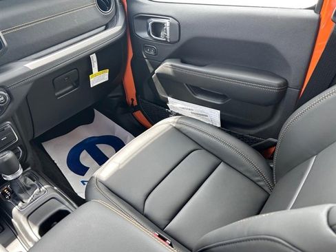 New 2025 Jeep Wrangler Unlimited Rubicon 392 image 17