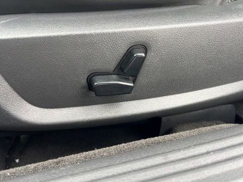 Used 2009 Dodge Challenger R/T image 24