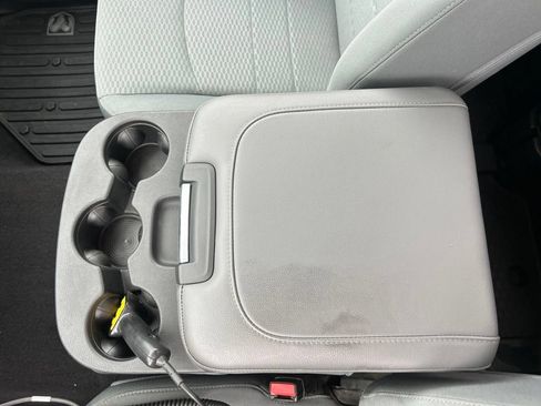 Used 2018 RAM 2500 SLT w/ Popular Equipment Group AWD/4WD image 19