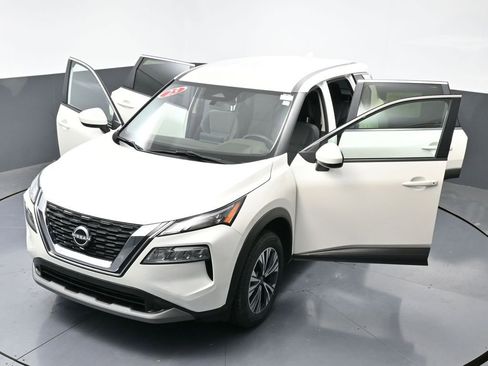 Used 2023 Nissan Rogue SV image 66