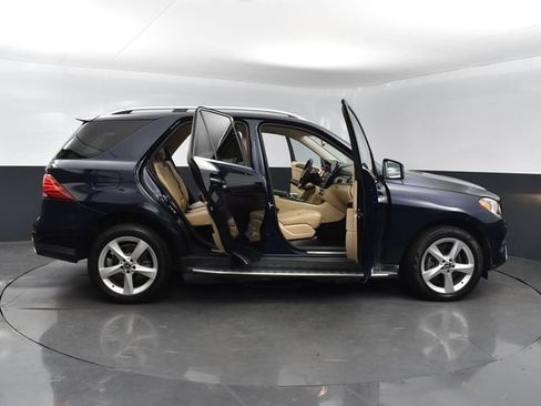Used 2018 Mercedes-Benz GLE 350 w/ Premium 1 Package image 24