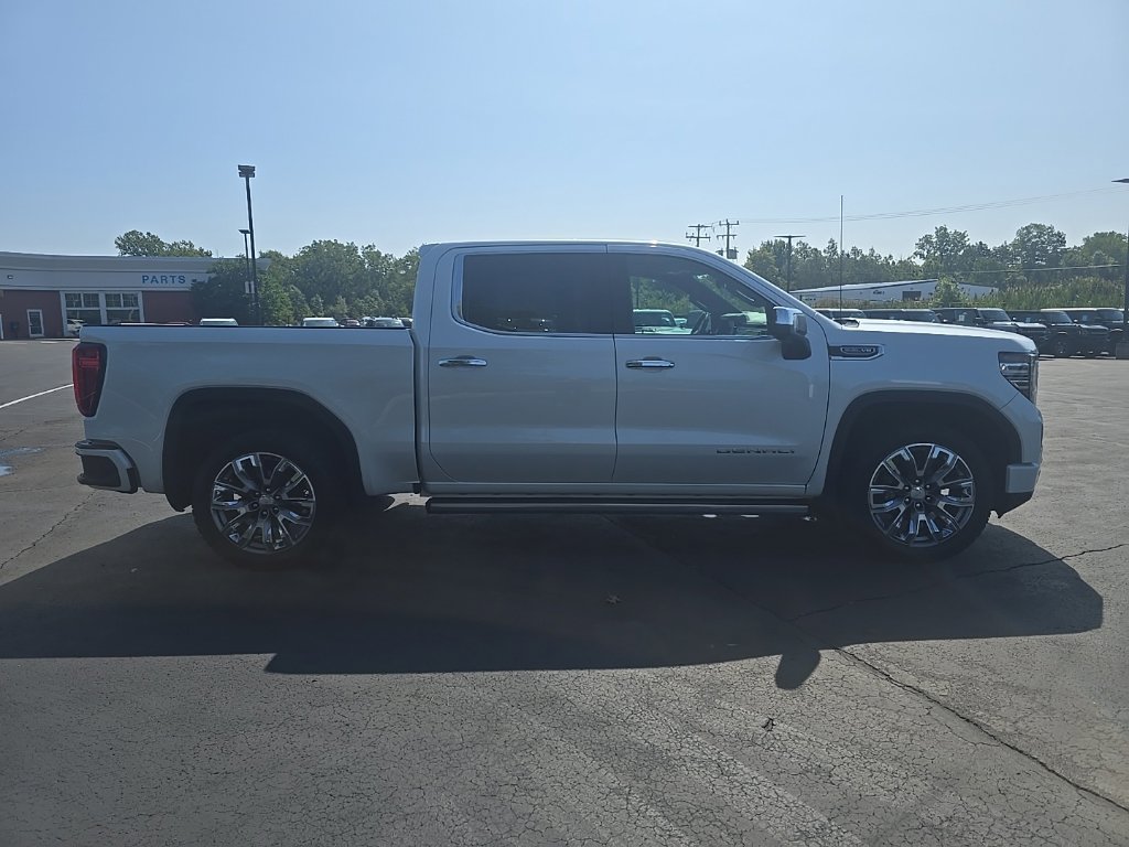 Used 2023 GMC Sierra 1500 Denali w/ Denali Reserve Package AWD/4WD image 9