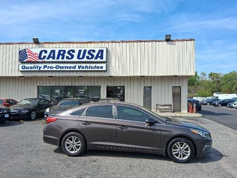 Used 2015 Hyundai Sonata SE w/ Option Group 09 image 12