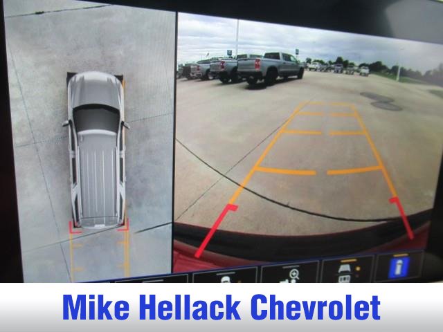 Used 2024 Chevrolet Tahoe Premier AWD/4WD image 32