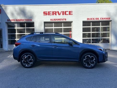 Used 2023 Subaru Crosstrek 2.5i Limited w/ Moonroof Package AWD/4WD image 10
