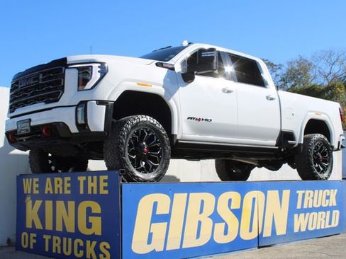 Used 2024 GMC Sierra 2500 AT4 w/ AT4 Premium Plus Package image 1