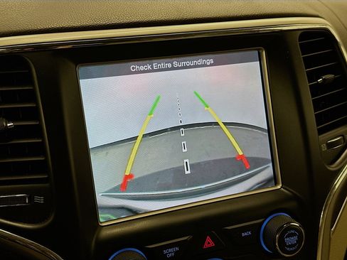 Used 2015 Jeep Grand Cherokee Overland AWD/4WD image 23