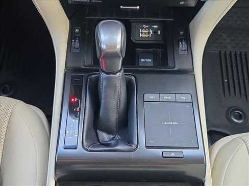Used 2022 Lexus GX 460 Premium w/ Premium Package AWD/4WD image 12