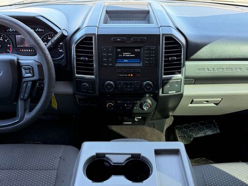 Used 2018 Ford F250 XLT image 10