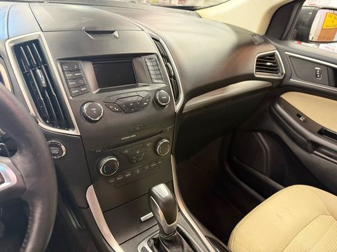 Used 2018 Ford Edge SEL FWD image 14