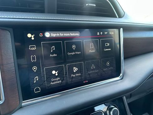 Used 2023 GMC Yukon XL Denali Ultimate image 8